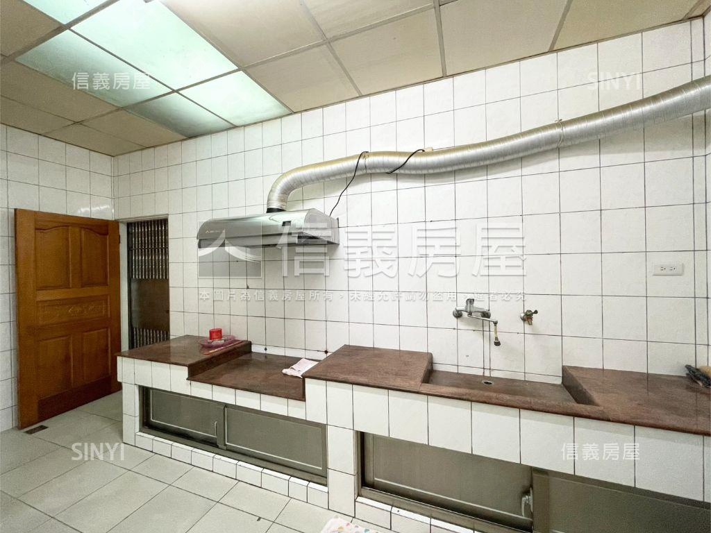 地２８坪近仁愛醫院透天房屋室內格局與周邊環境