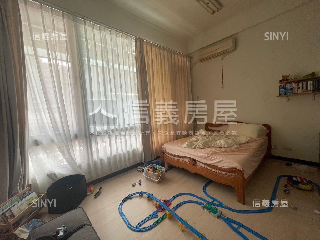 南京三民低總價挑高套房房屋室內格局與周邊環境