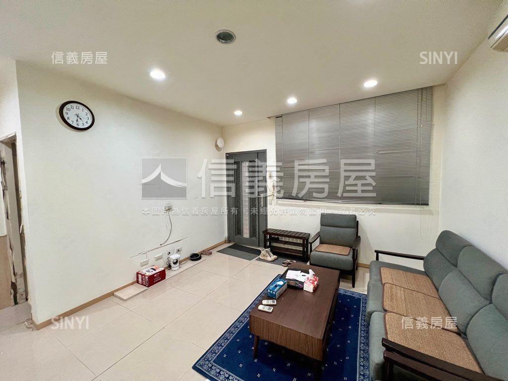 近伊通街一樓可住可辦巷寬房屋室內格局與周邊環境