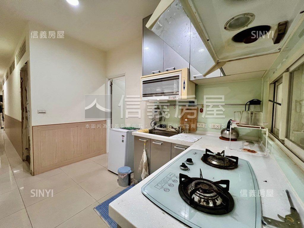 近伊通街一樓可住可辦巷寬房屋室內格局與周邊環境