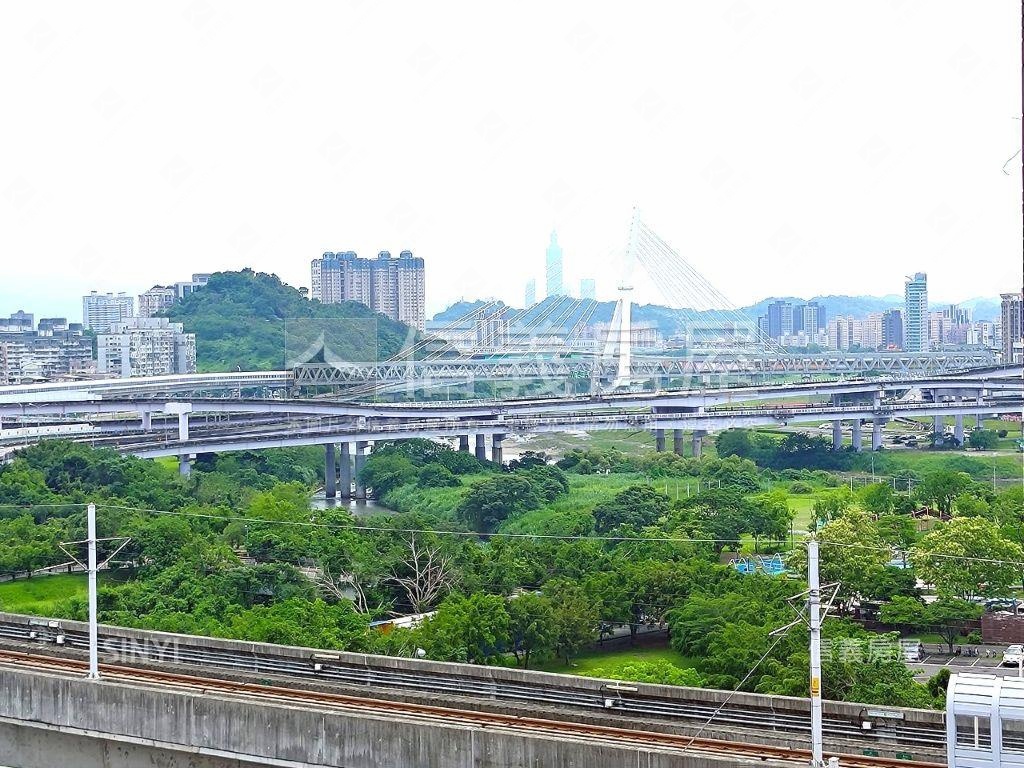 安民美景３房車位房屋室內格局與周邊環境