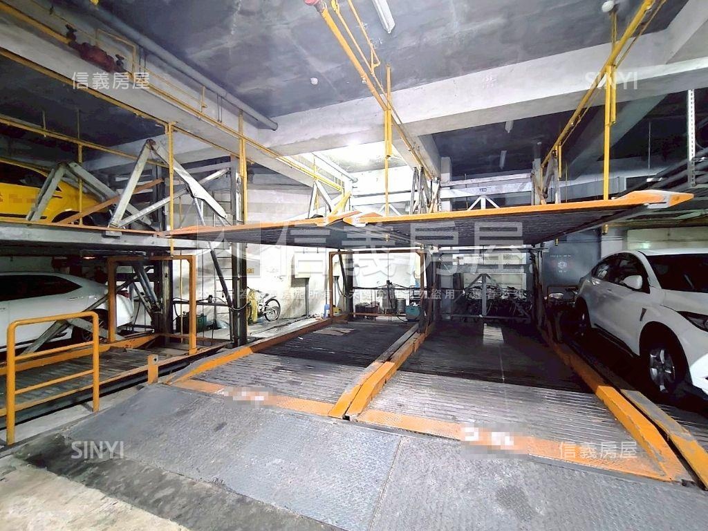 安民美景３房車位房屋室內格局與周邊環境