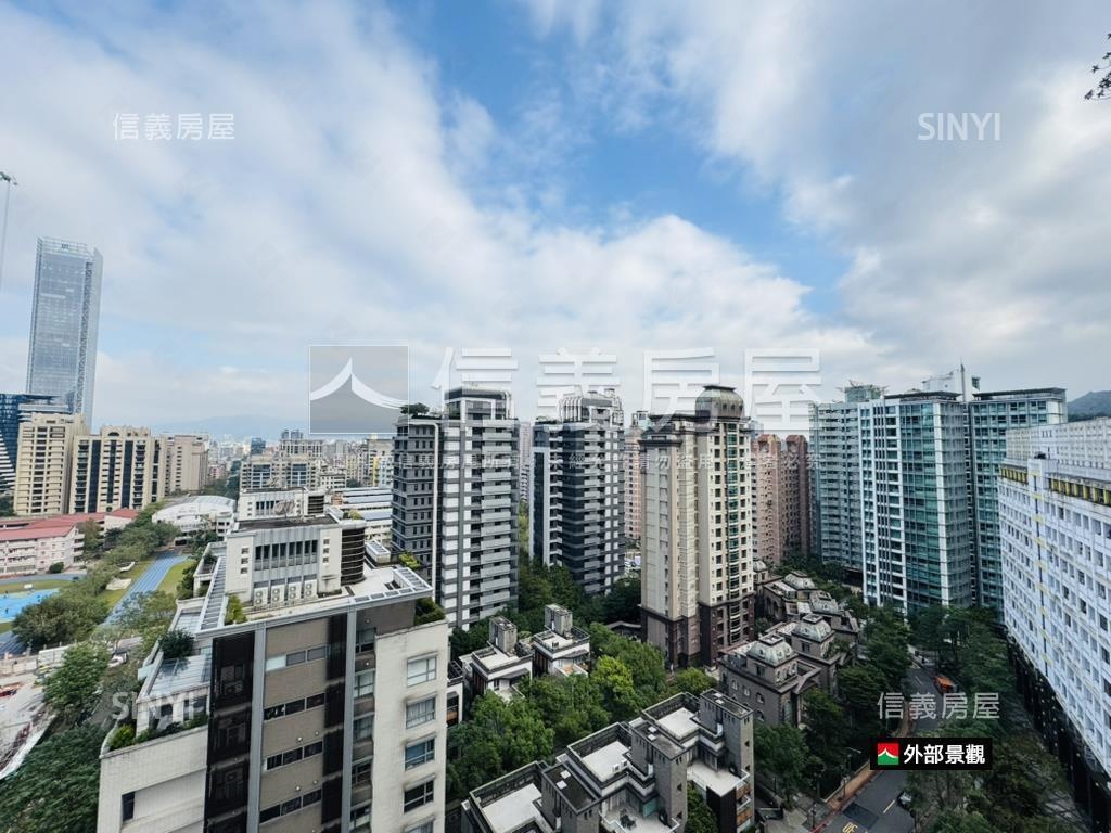 信義★冠德遠見★９５至尊房屋室內格局與周邊環境