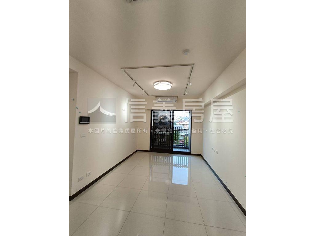 勝美新東區樹梢戶三房平車房屋室內格局與周邊環境