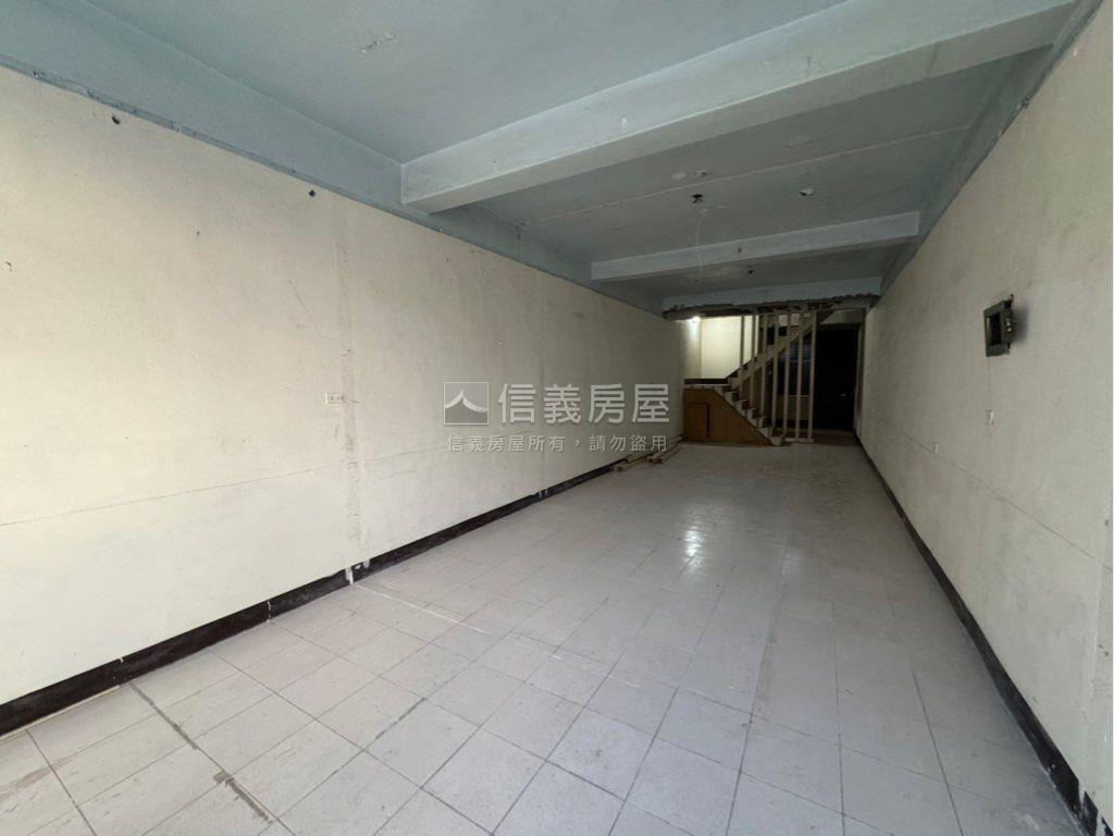 瑞隆正路近輕軌醒目金店房屋室內格局與周邊環境