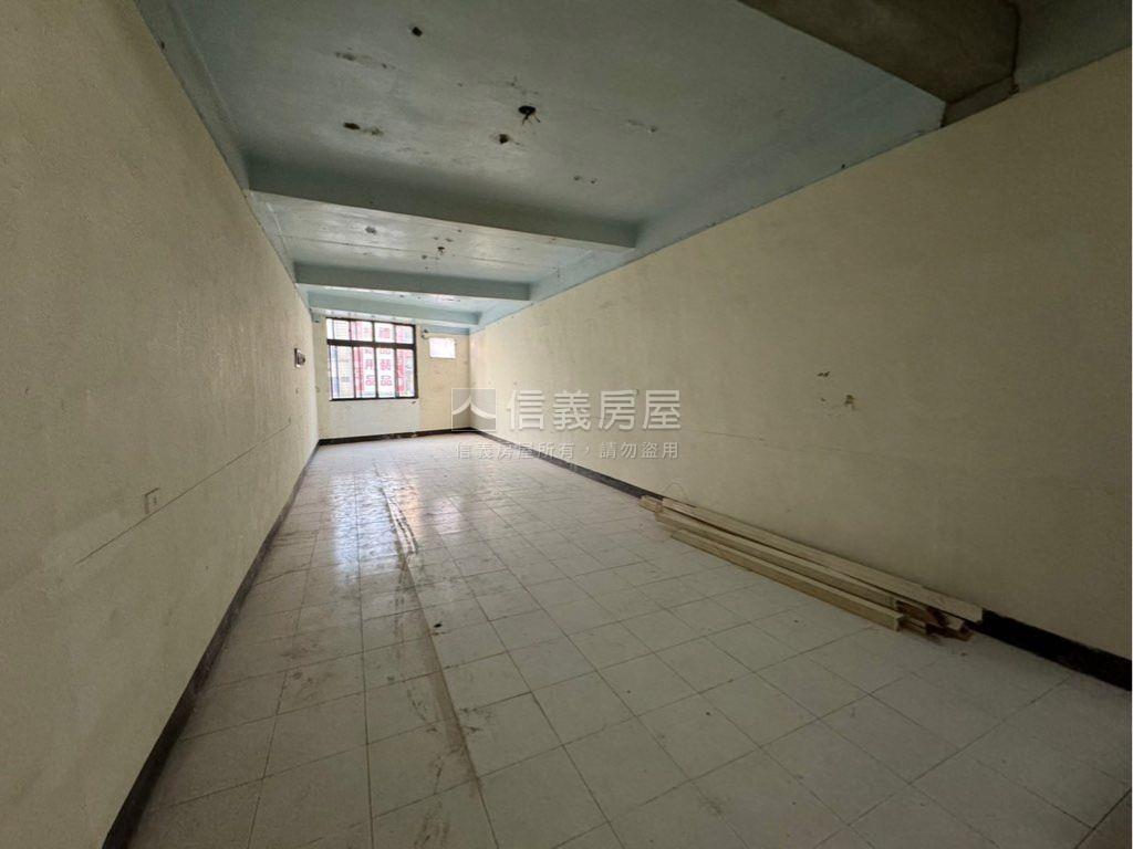 瑞隆正路近輕軌醒目金店房屋室內格局與周邊環境