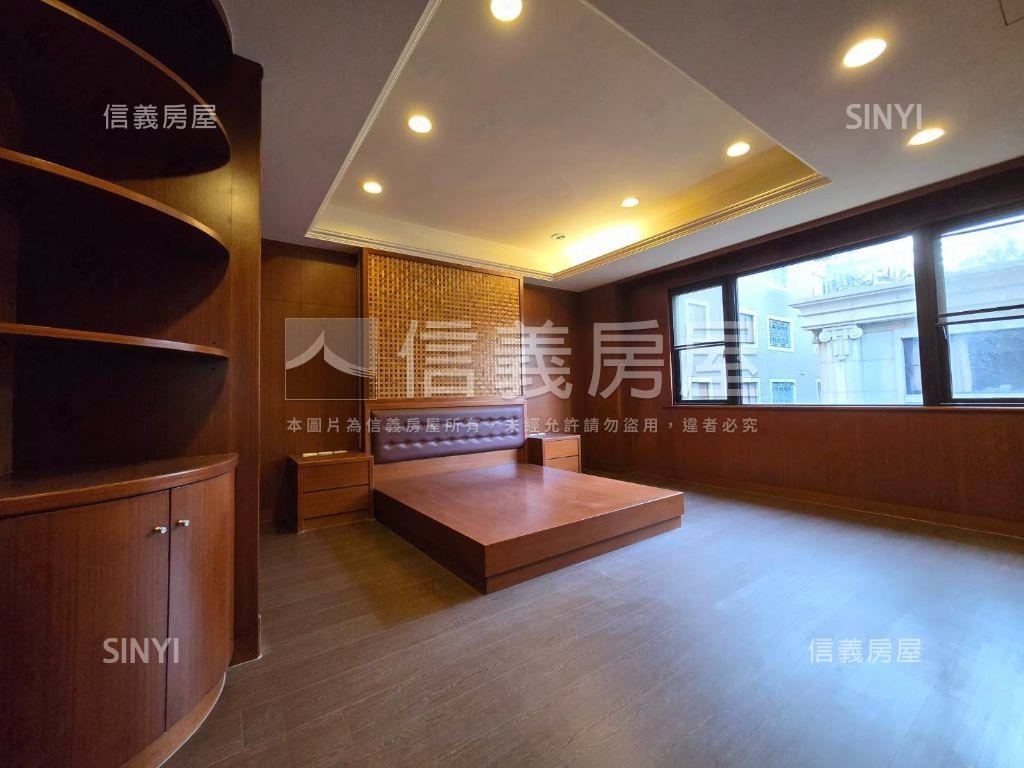 中悅新天鵝堡裝潢透天別墅房屋室內格局與周邊環境