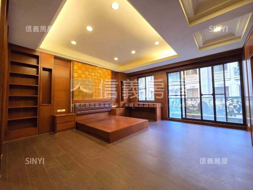中悅新天鵝堡裝潢透天別墅房屋室內格局與周邊環境