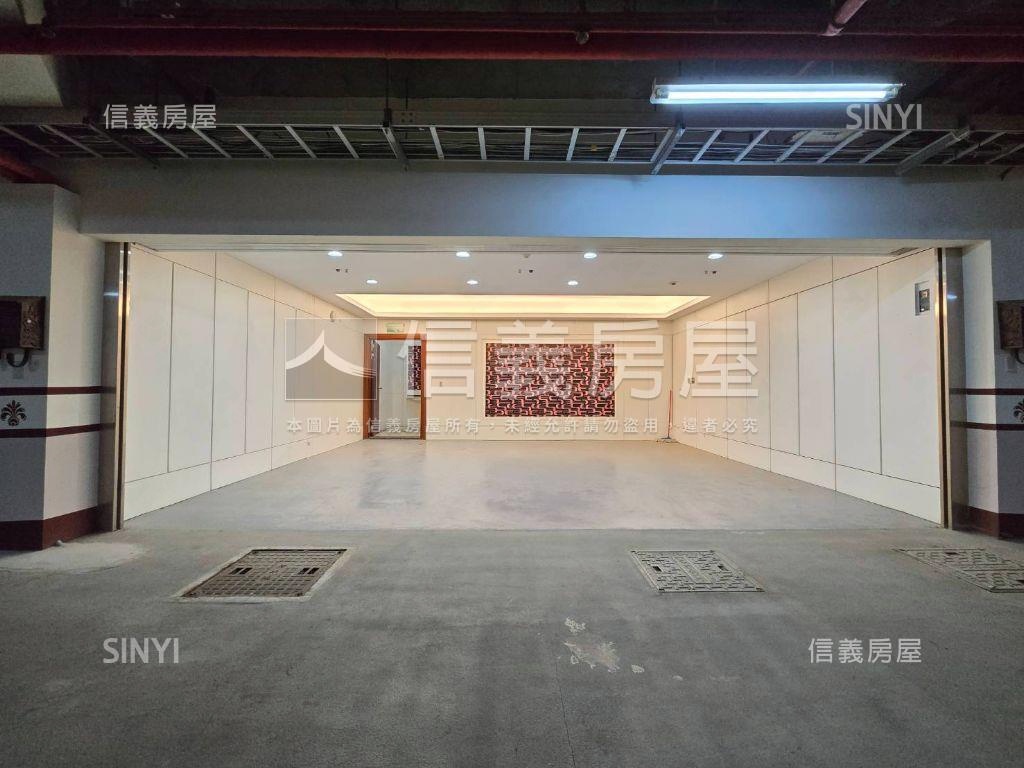 中悅新天鵝堡裝潢透天別墅房屋室內格局與周邊環境