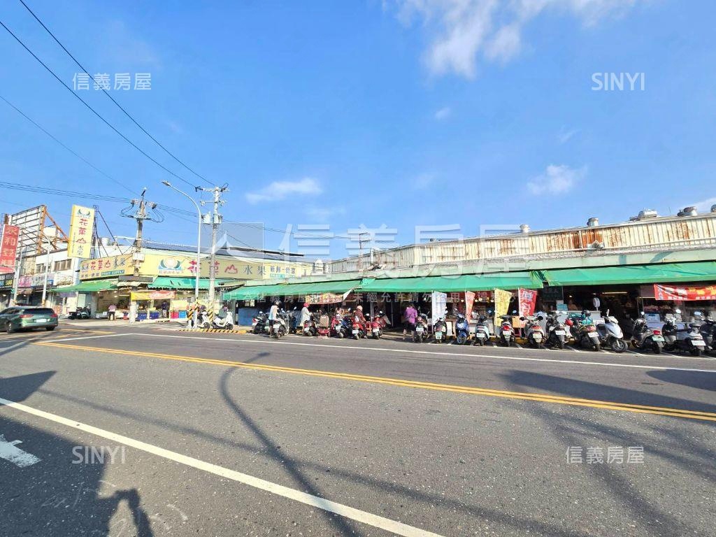 中悅新天鵝堡裝潢透天別墅房屋室內格局與周邊環境