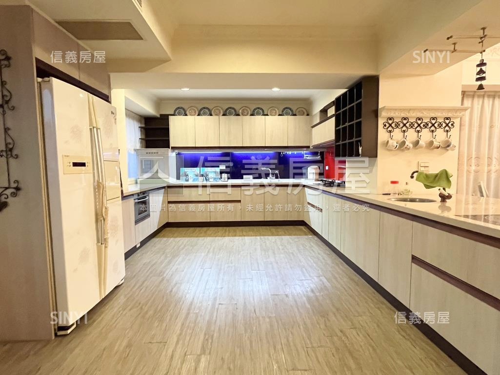 精緻裝潢美兩房房屋室內格局與周邊環境