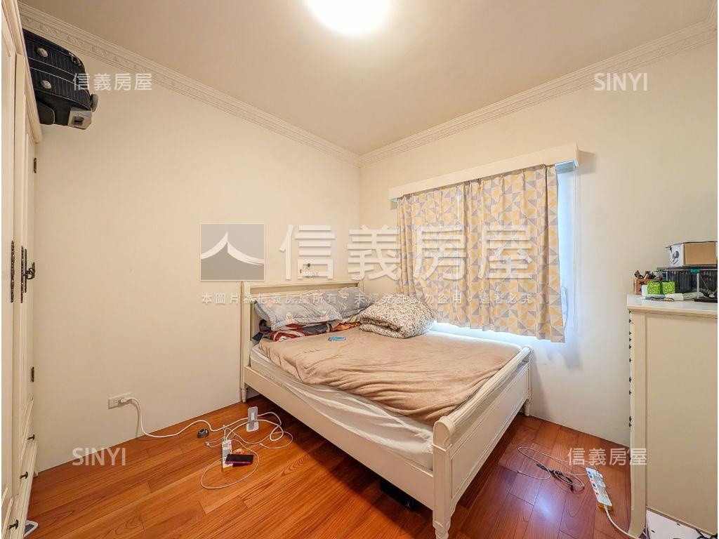 Ａ８捷運涵舍三房雙衛開窗房屋室內格局與周邊環境