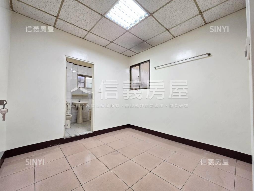 佳瑪商圈方正亮邊間大空間房屋室內格局與周邊環境