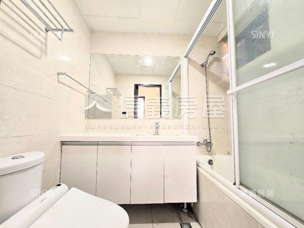 信義樂章永久棟距電梯三房房屋室內格局與周邊環境