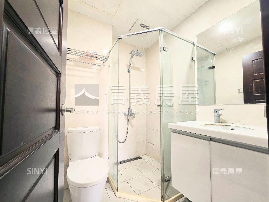 信義樂章永久棟距電梯三房房屋室內格局與周邊環境