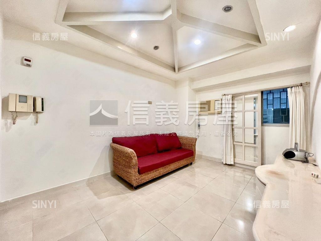 店長推薦南京東路電梯兩房房屋室內格局與周邊環境