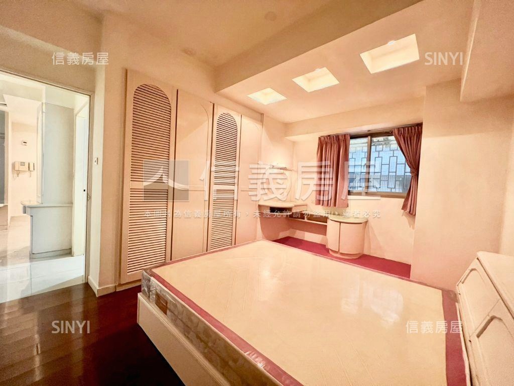 店長推薦南京東路電梯兩房房屋室內格局與周邊環境