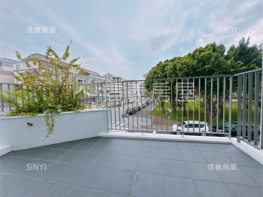 面公園朝南獨棟角間豪墅房屋室內格局與周邊環境