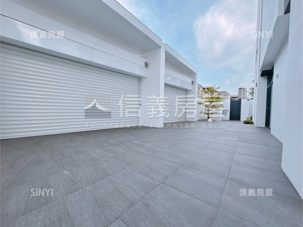 面公園朝南獨棟角間豪墅房屋室內格局與周邊環境