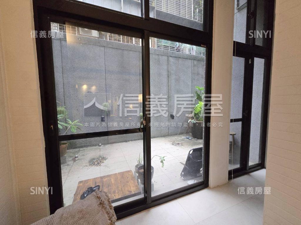 後山埤打通庭院３房有車位房屋室內格局與周邊環境