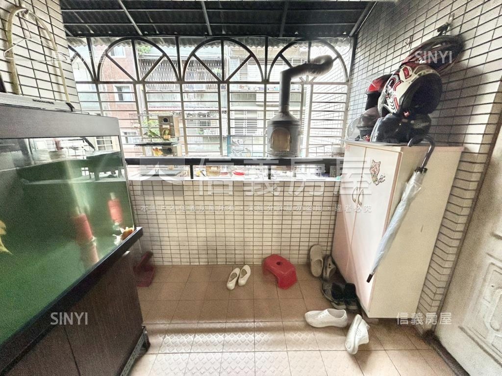 三民路國泰方正美寓房屋室內格局與周邊環境