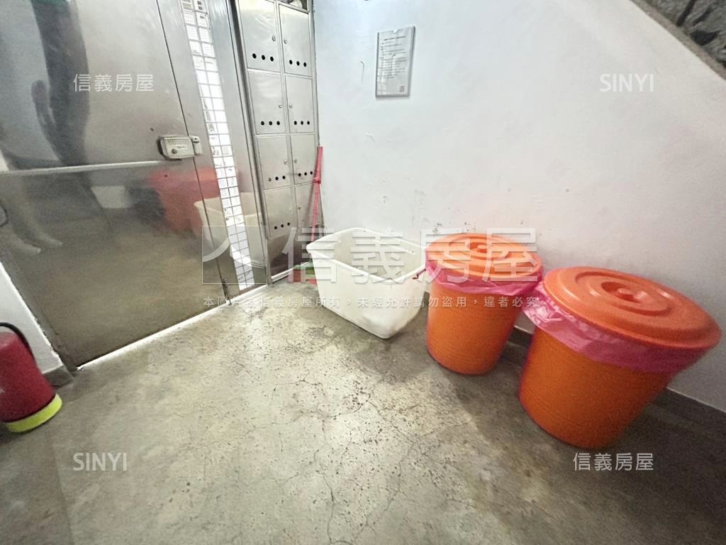 三民路國泰方正美寓房屋室內格局與周邊環境