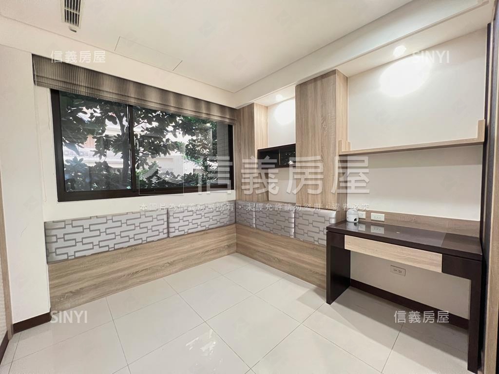 廣豐。竹城新城四房雙車位房屋室內格局與周邊環境