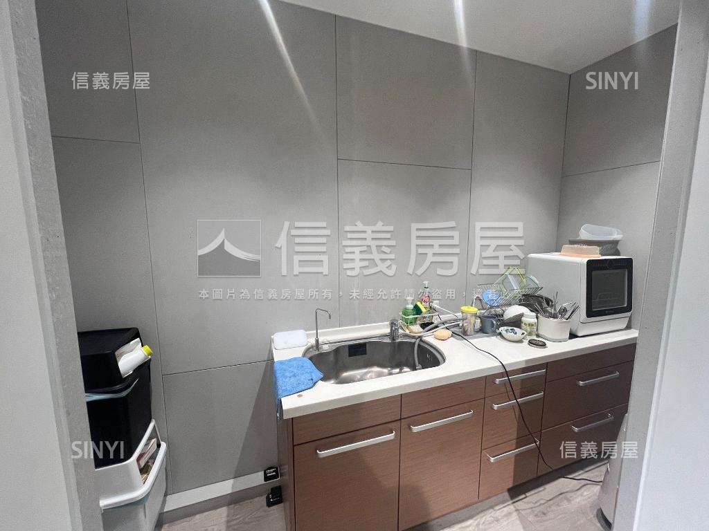 ✦永華路✦約８１坪金店住房屋室內格局與周邊環境