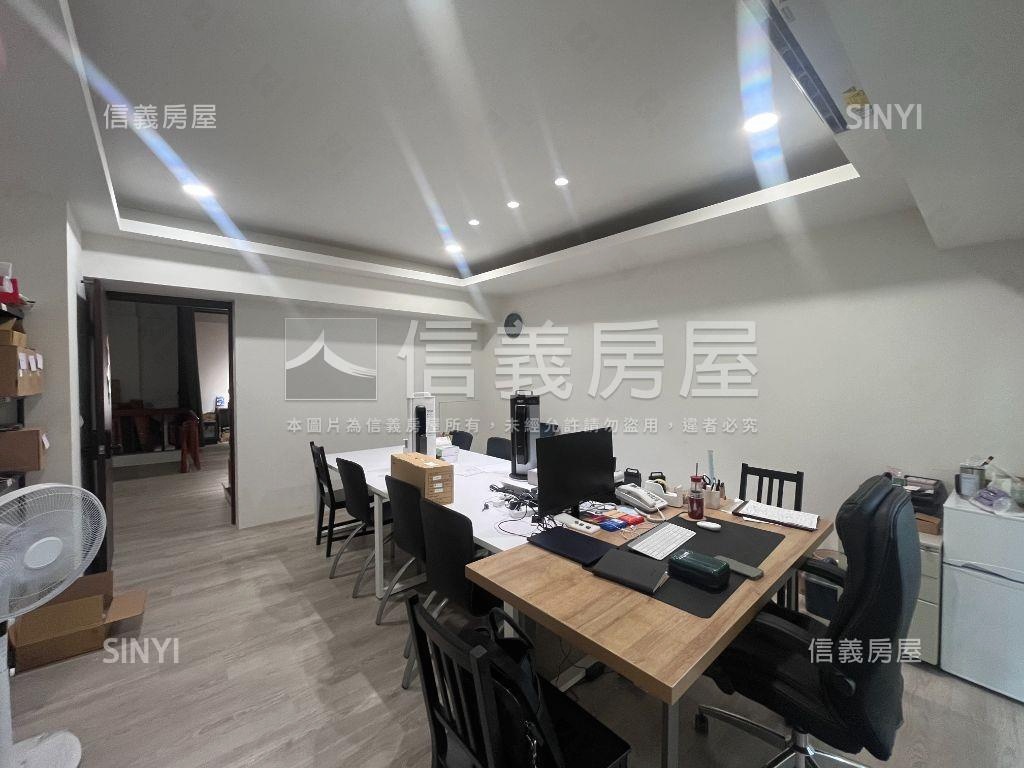 ✦永華路✦約８１坪金店住房屋室內格局與周邊環境