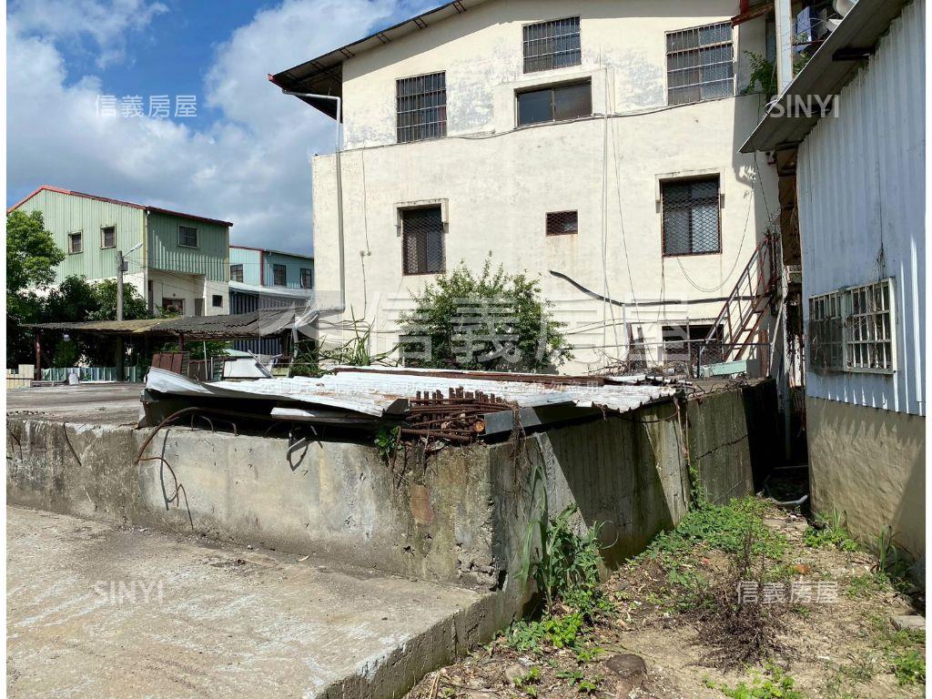 大里方正臨路土地房屋室內格局與周邊環境