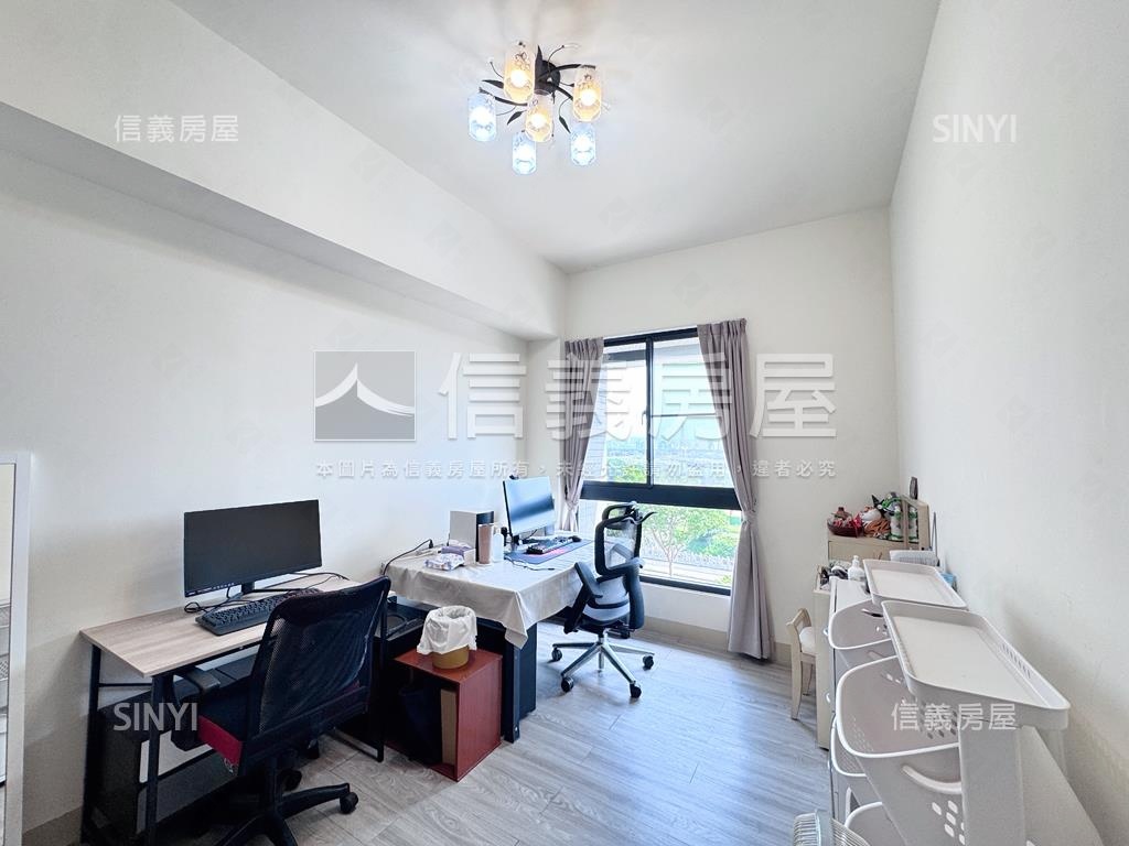 春福雲端四房河岸視野宅房屋室內格局與周邊環境