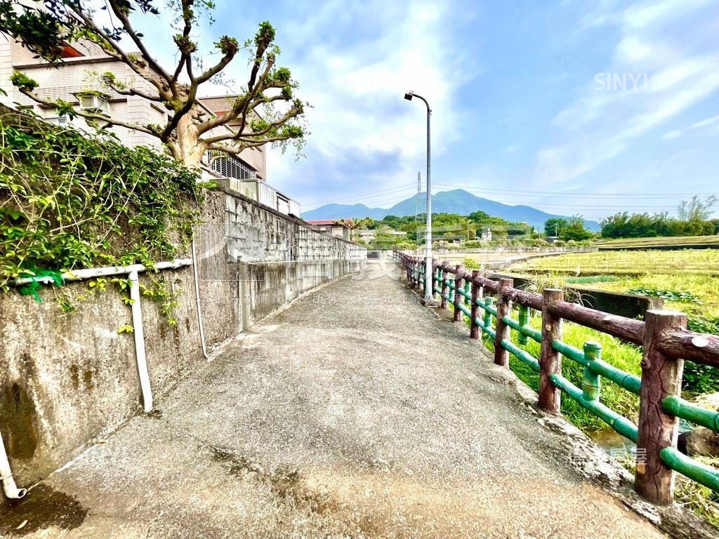 稀有低總價淡水土地房屋室內格局與周邊環境