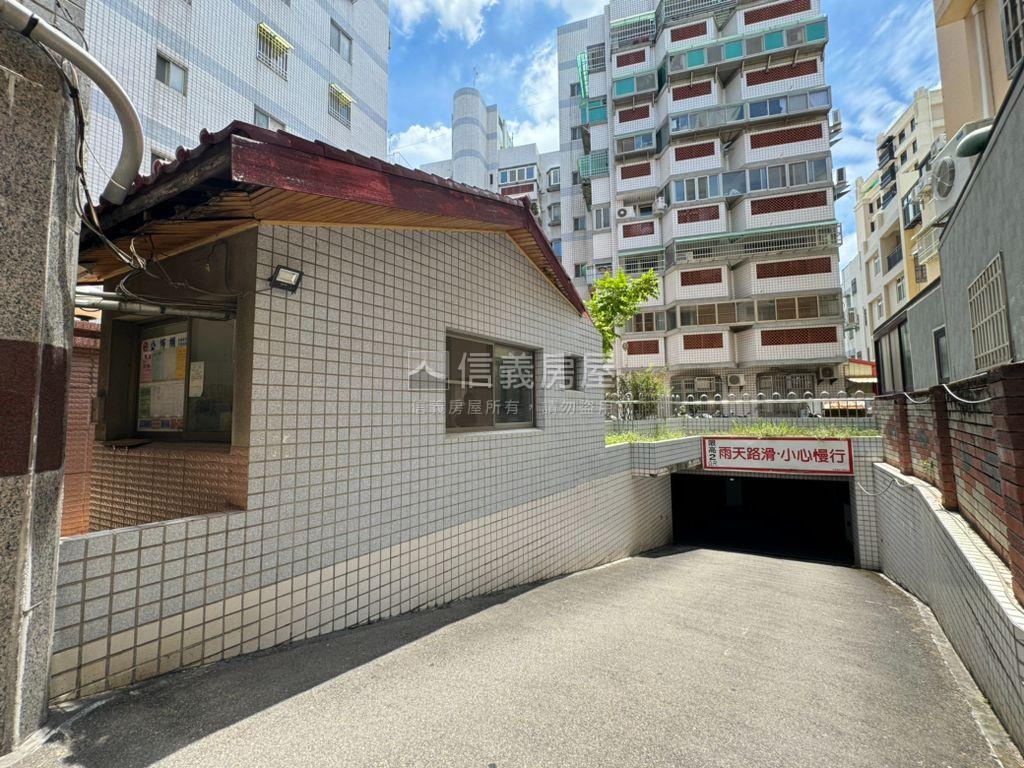 南興富邸三房平車遼闊市景房屋室內格局與周邊環境