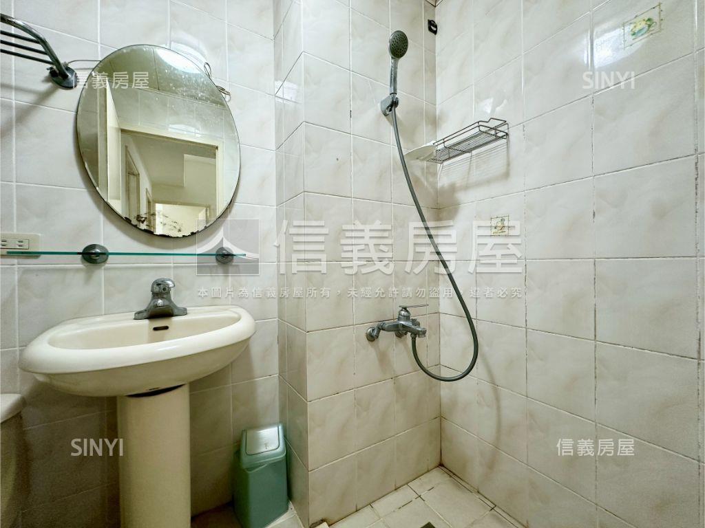 昌益青年才郡三房平車房屋室內格局與周邊環境