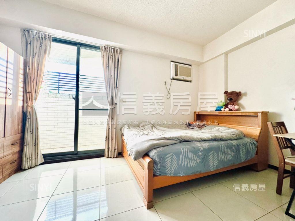 近體育場前後有路透天車墅房屋室內格局與周邊環境