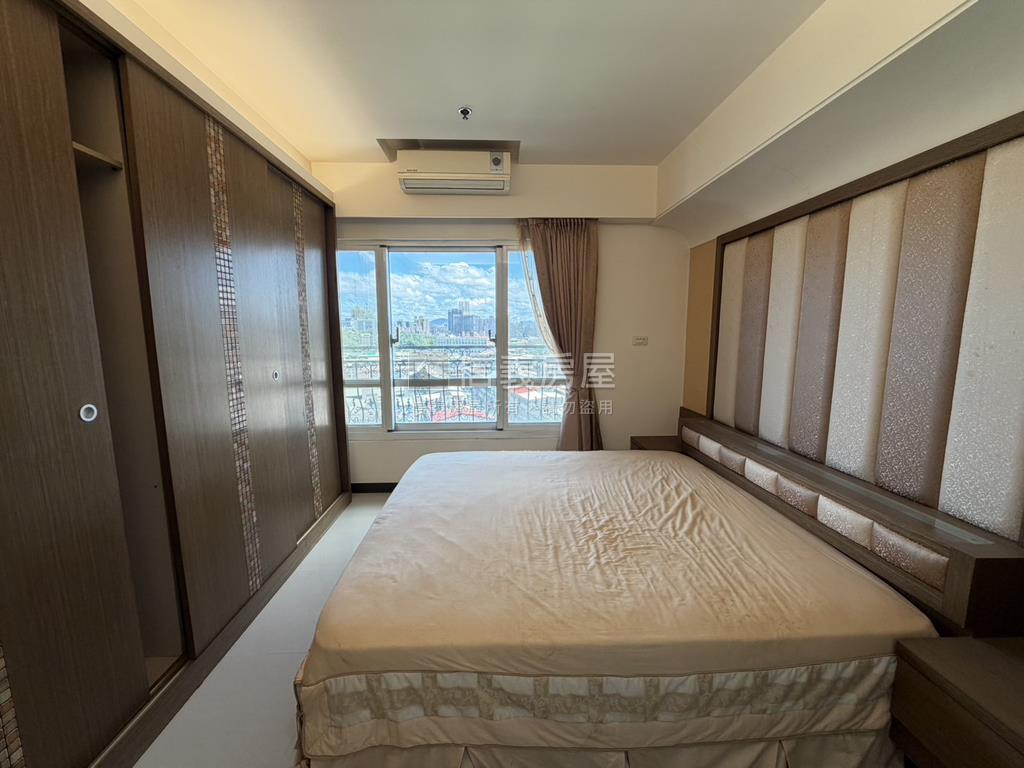 皇家經典高樓景觀四房房屋室內格局與周邊環境