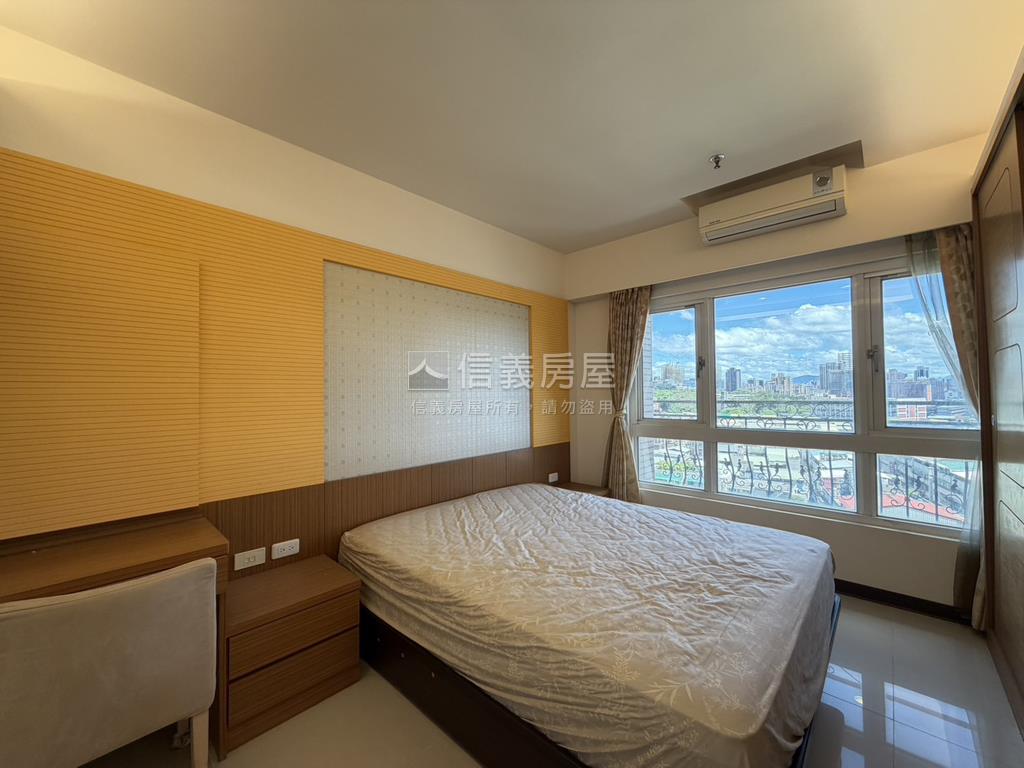 皇家經典高樓景觀四房房屋室內格局與周邊環境