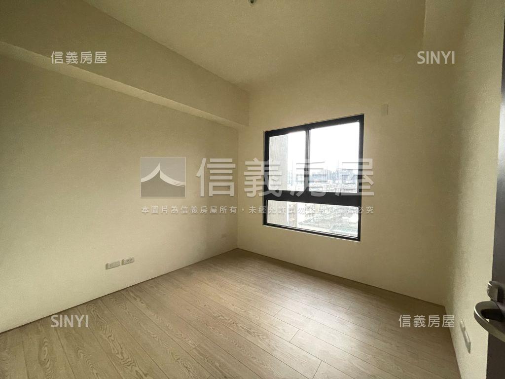 高鐵全新視野３房房屋室內格局與周邊環境