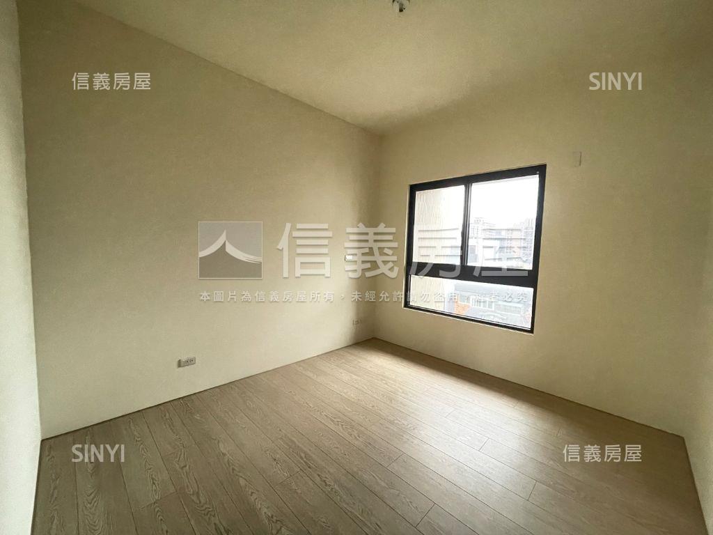 高鐵全新視野３房房屋室內格局與周邊環境