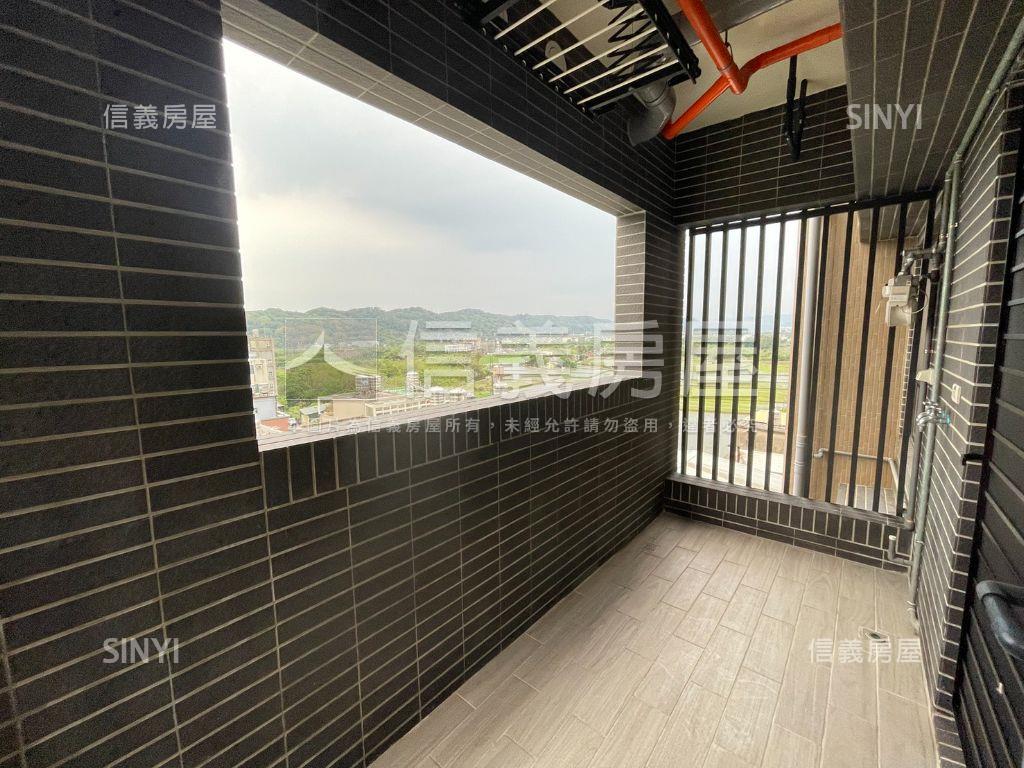 高鐵全新視野３房房屋室內格局與周邊環境