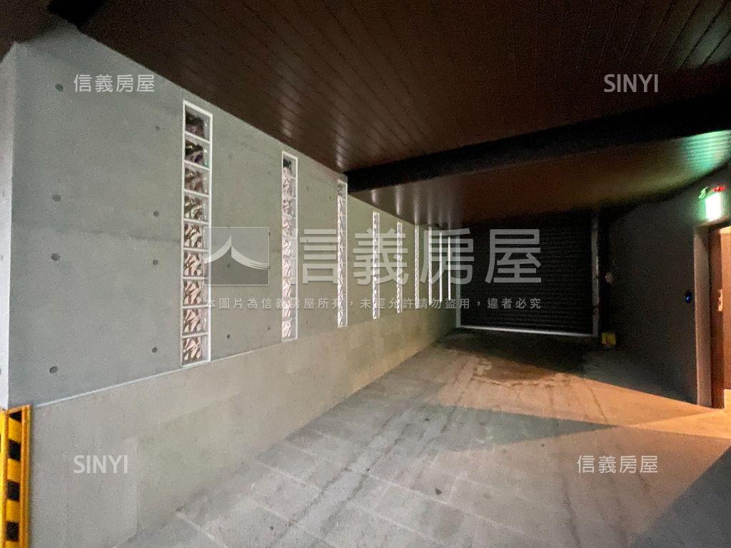 高鐵全新視野３房房屋室內格局與周邊環境