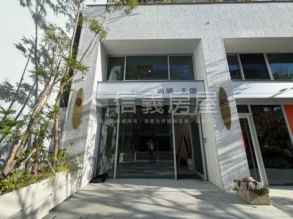尚暘天閣Ｓ２方正商三店面房屋室內格局與周邊環境