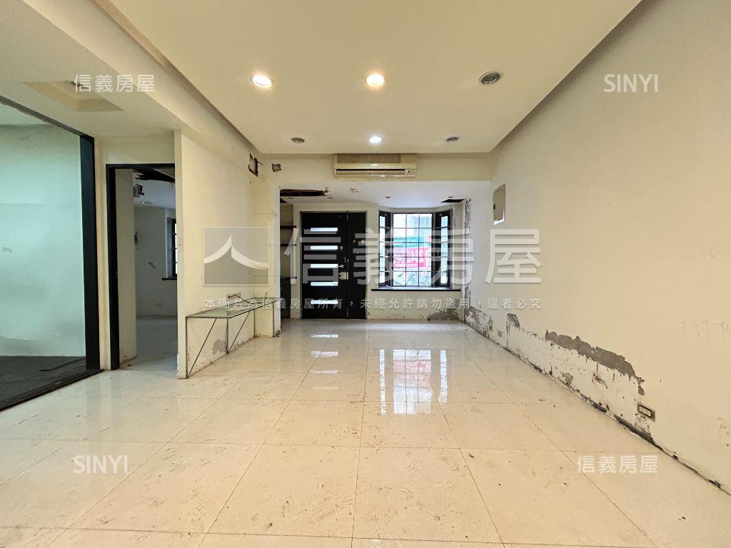 稀有民生社區一樓公寓房屋室內格局與周邊環境