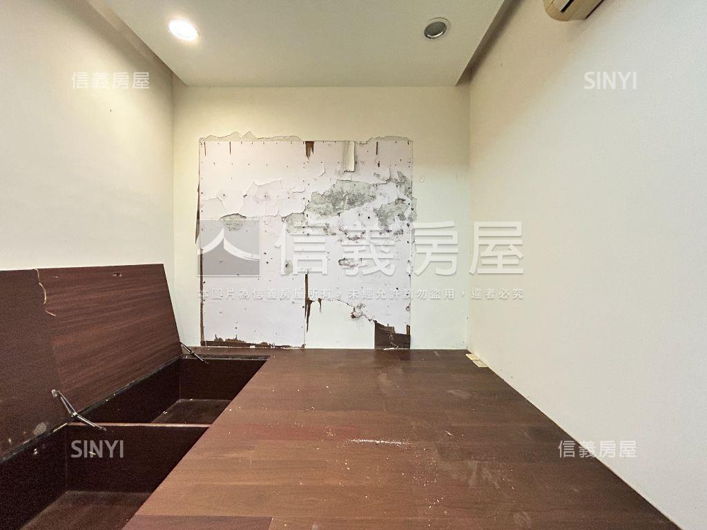 稀有民生社區一樓公寓房屋室內格局與周邊環境