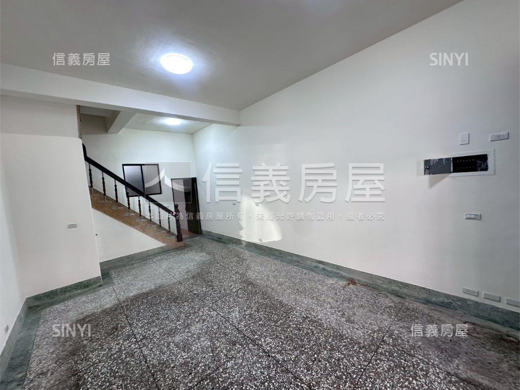 屋況很好透天房屋室內格局與周邊環境