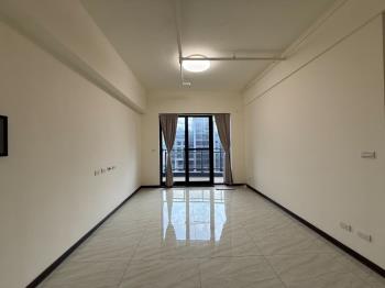 定泰臻翫帝王景觀雙車位