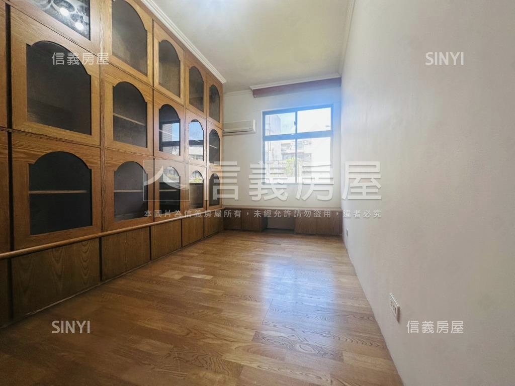 芝山臻品．曦語苑房屋室內格局與周邊環境