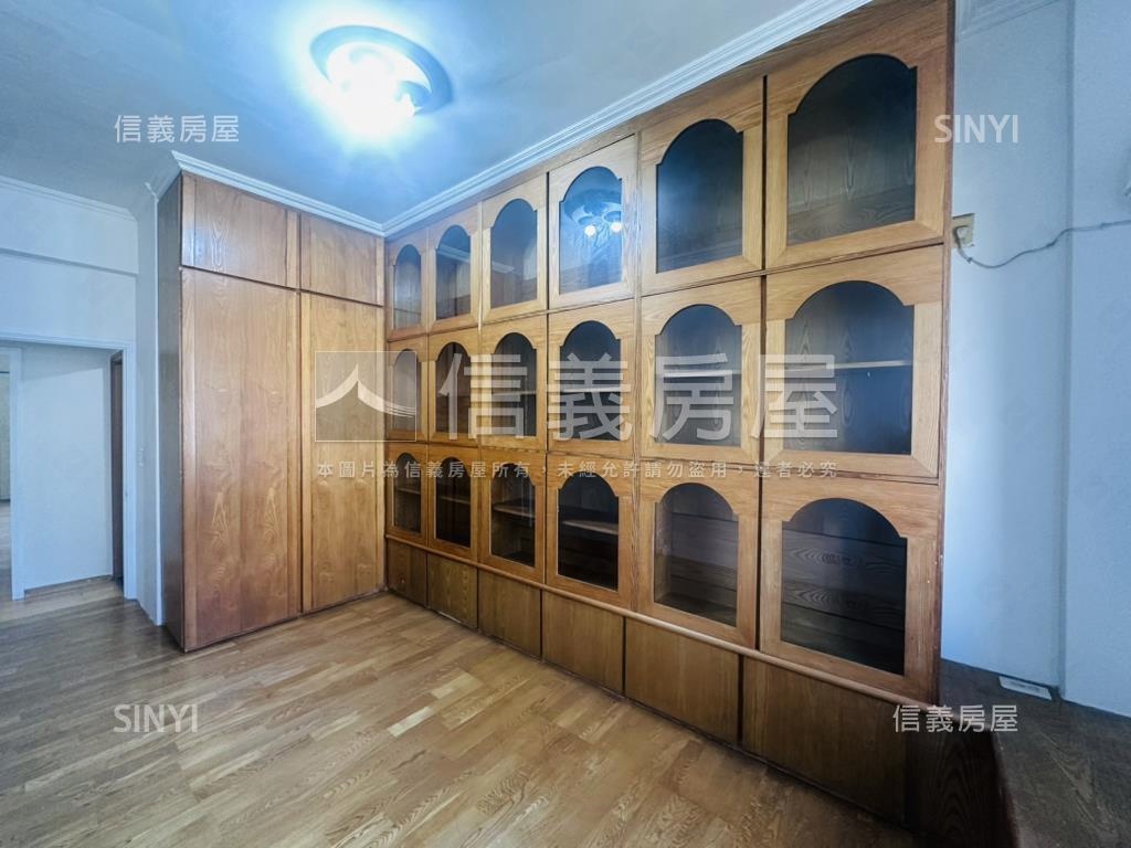 芝山臻品．曦語苑房屋室內格局與周邊環境