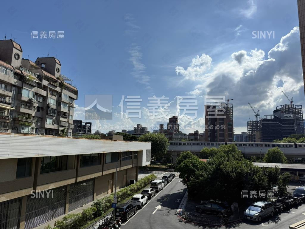 芝山臻品．曦語苑房屋室內格局與周邊環境