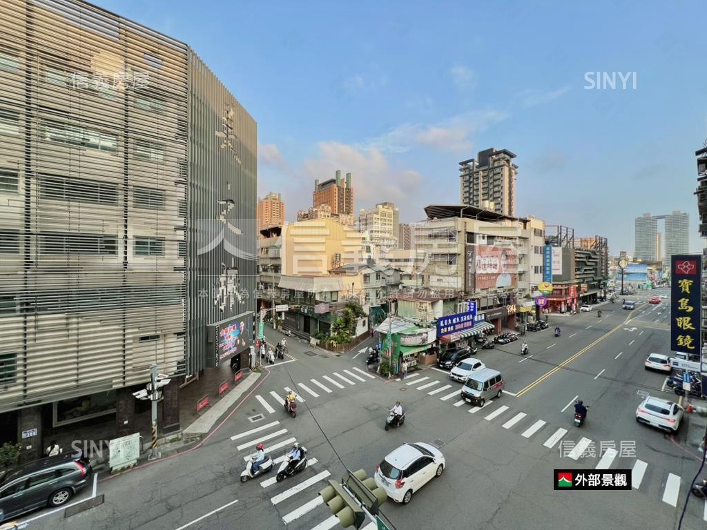 勤美商圈電梯採光三房房屋室內格局與周邊環境